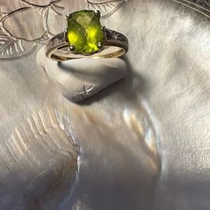 Elegant Green Gemstone Ring